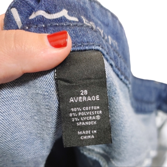 Lane Bryant Skinny Genius Fit Medium Wash Distressed Jeans Women's Plus Size 24 - Picture 3 of 9